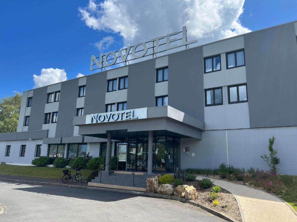 Novotel Bayeux - Rooms and Amenities