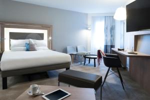 Novotel Château De Versailles - Dining and Facilities