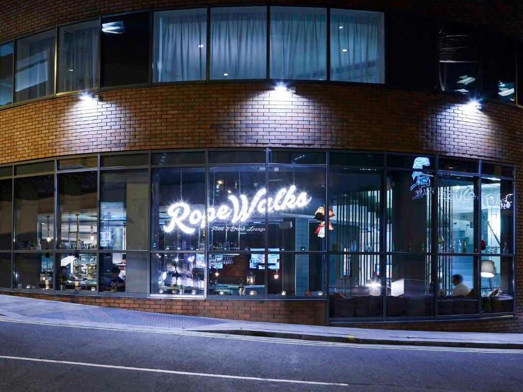 Novotel Liverpool Centre - Onsite Facilities and Amenities