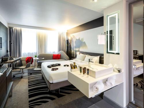 Novotel London Bridge - Guest Experiences and Reviews