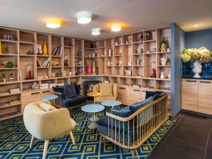 Novotel Orléans Chemins De Sologne Country Houses - Culinary Delights at the Restaurant