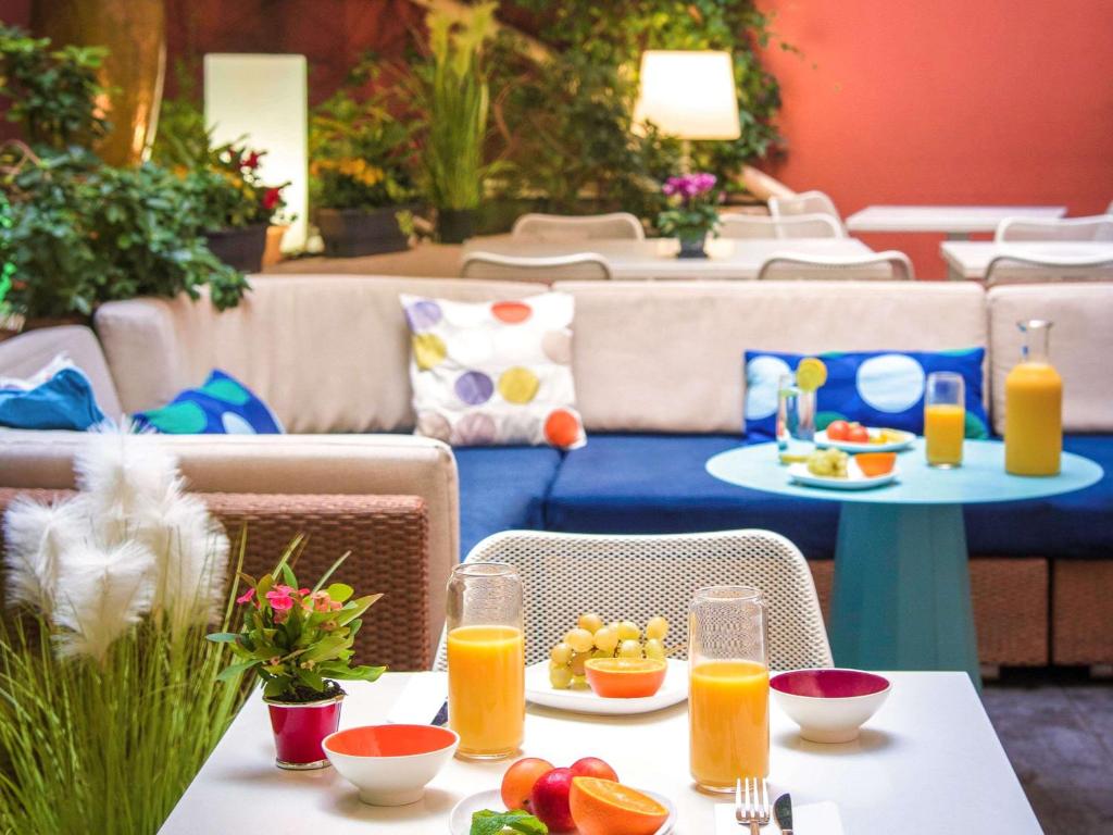 Novotel Suites Cannes Centre - Dining and Culinary Offerings