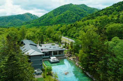 Okujozankei Onsen Kasho Gyoen Review - Accommodation Features