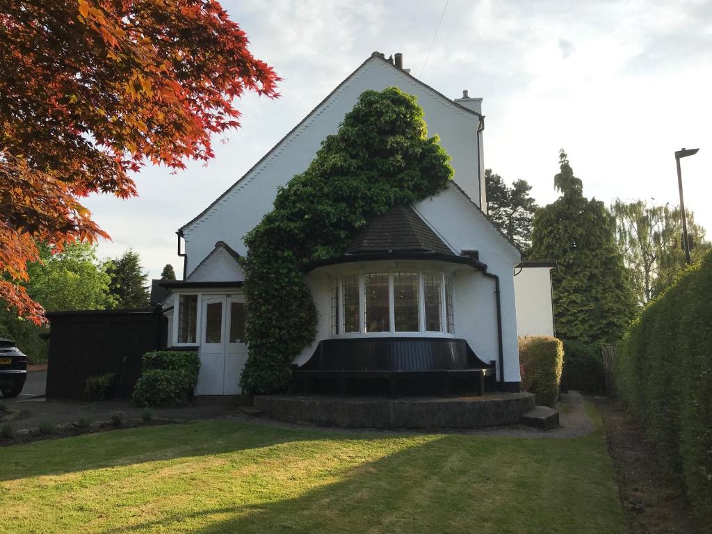 Old Farm Hotel Review