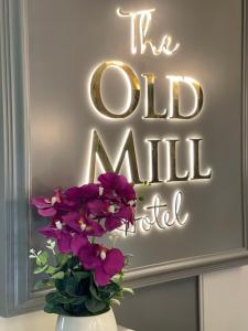 Old Mill Hotel & Lodge - Room Types and Amenities