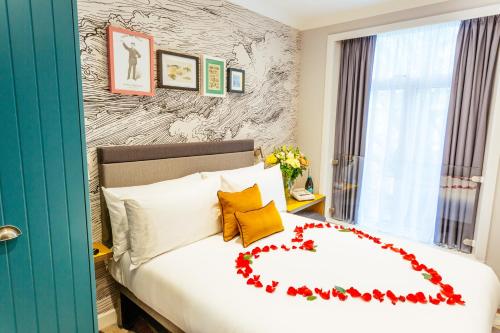 Oliver Plaza Hotel - Facilities and Amenities