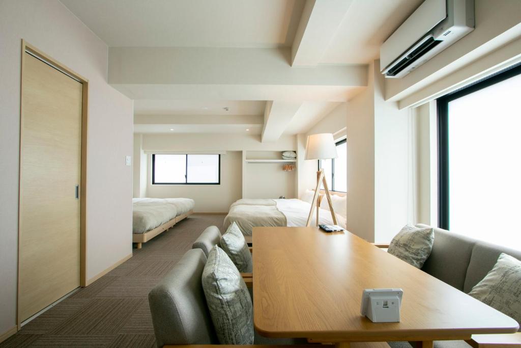 Ostay Ueno - Amenities and Services