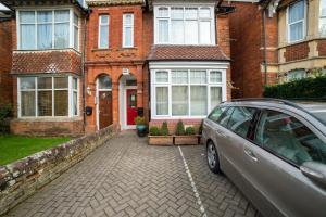 OYO Lonsdale Guest House - Hotel Facilities