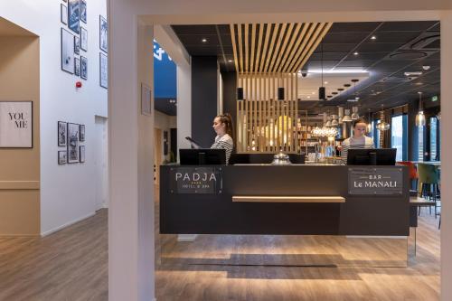 PADJA Hotel & Spa Vannes - Dining and Location