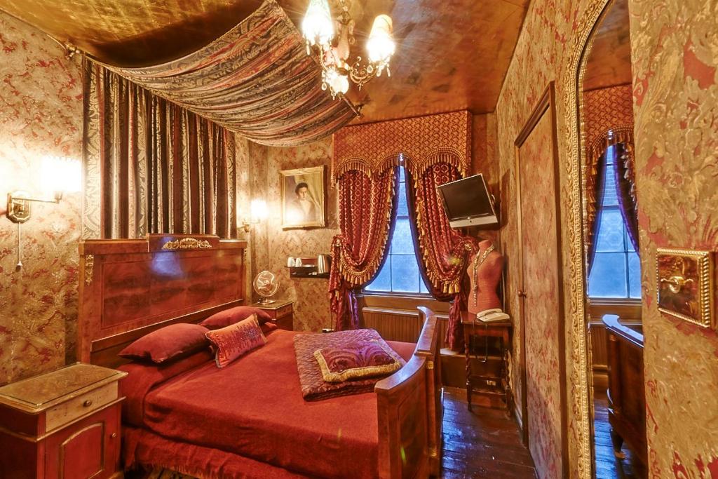 Pavilion Hotel - Guest Reviews and Ratings
