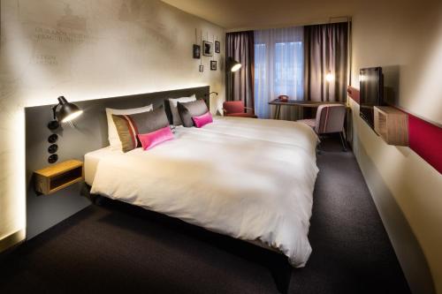 Pentahotel Paris Charles De Gaulle - Amenities and Services