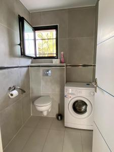 PINK FLAMINGOS 4 Accessible for People With Reduced Mobility - Amenities and Facilities