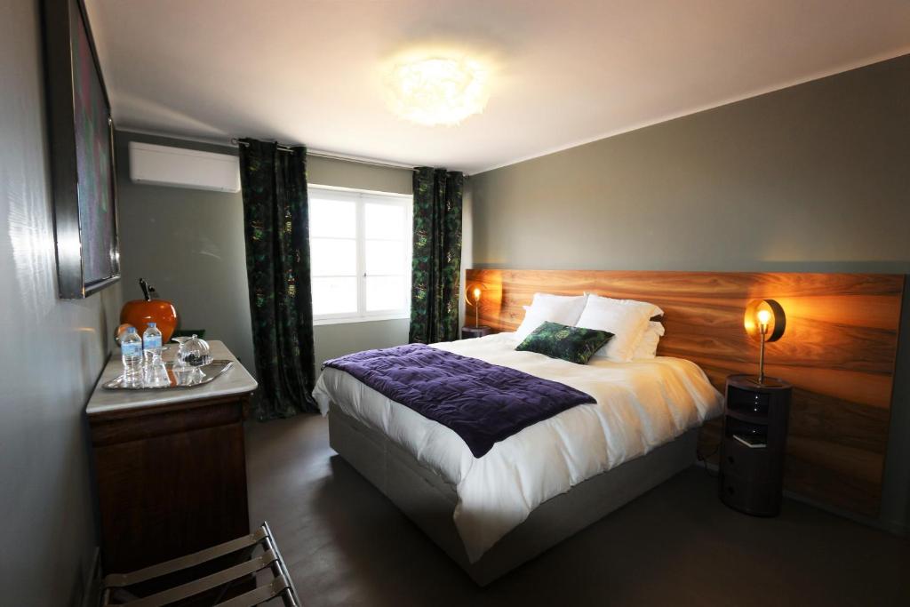 Private Suite of the Old Port of Marseille Balcony - Ideal Location