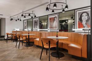 Radisson Hotel and Conference Centre London Heathrow - Facilities and Amenities