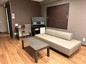 Reftel Osaka Airport Hotel - Room Features