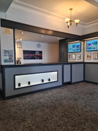 Regina Hotel - Room Amenities and Facilities