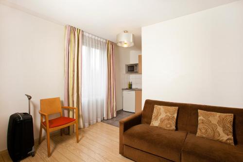 Residhome Bures La Guyonnerie - Amenities and Services
