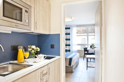 Residhome Marseille - How To Book Your Stay