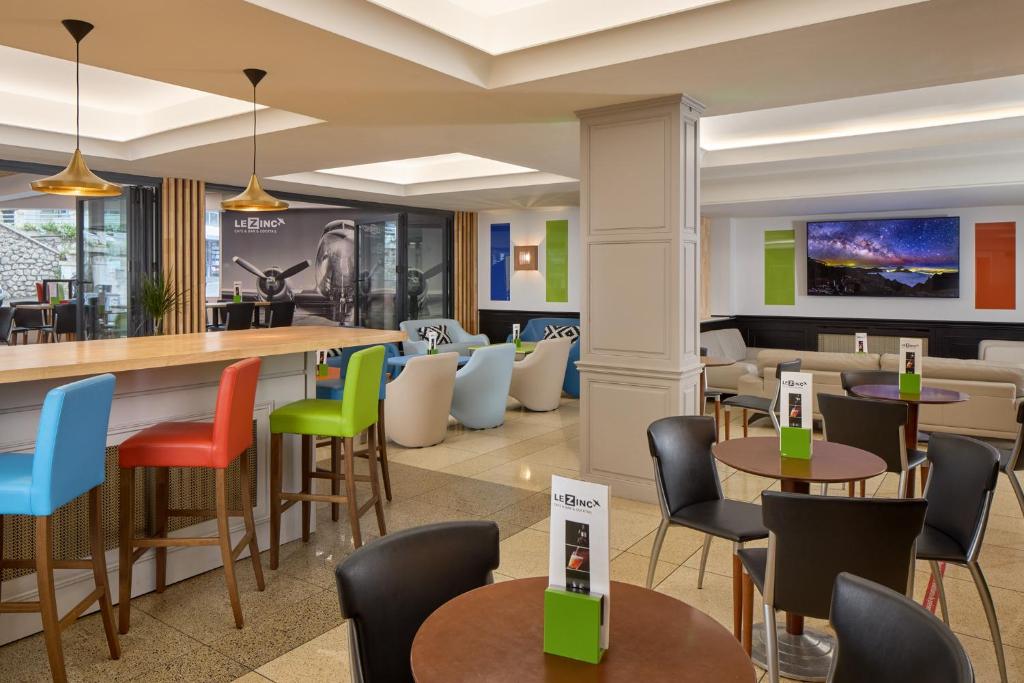 Roissy Hotel - Dining Experiences