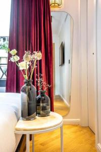 Rose Bourbon - Room Types and Amenities