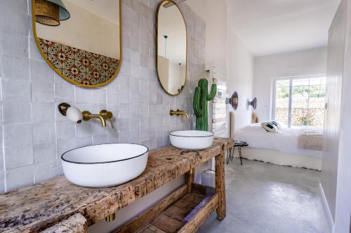 Secret Duzès - the Duchy - Cottage With Heated Pool - Accommodation Details