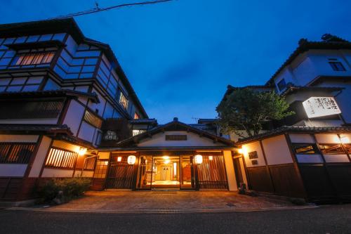 Seikiro Ryokan Historical Museum Hotel - Accommodations and Amenities