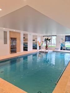 Senior Residence Services - Domitys The Gardens of Ahna - Dining and Guest Services