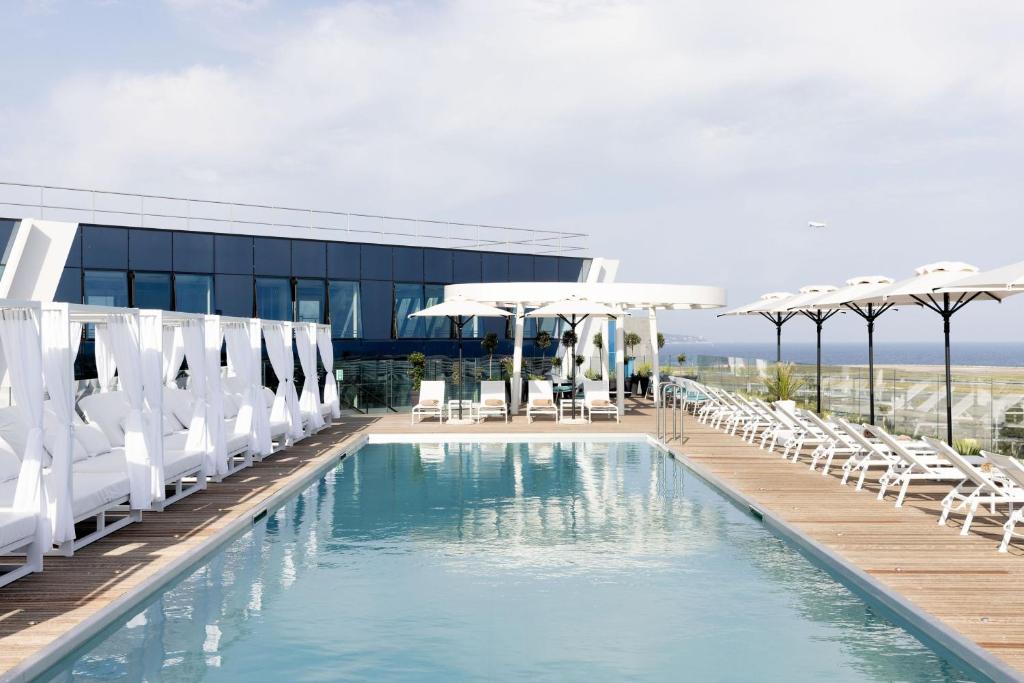 Sheraton Nice Airport - Location and Accessibility