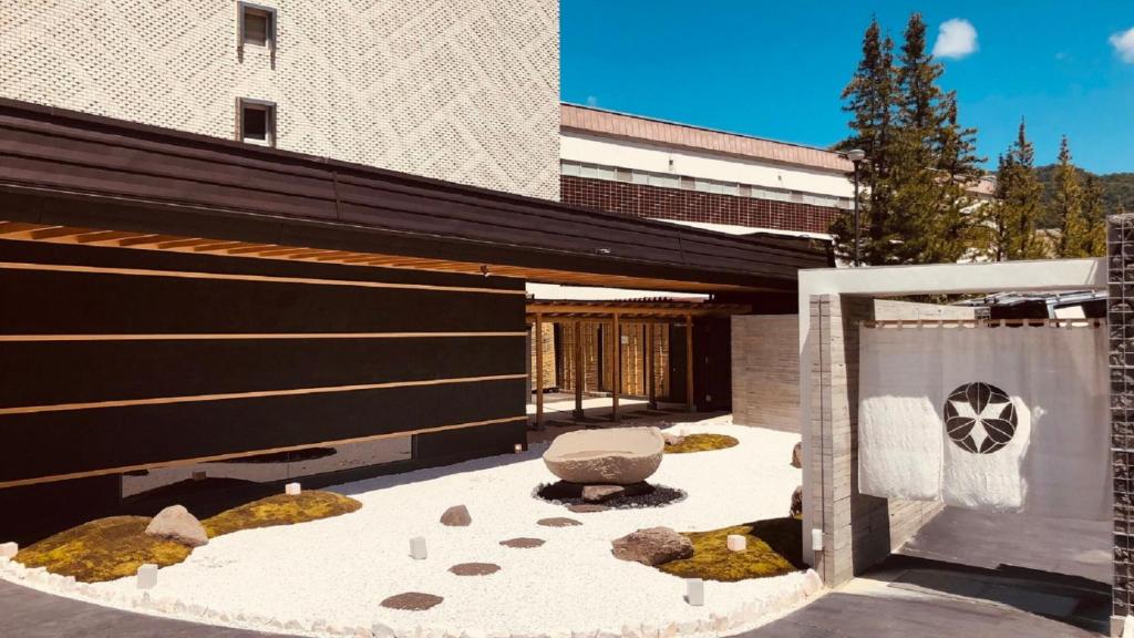 Shogetsu Grand Hotel Review