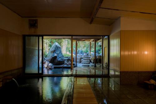 Shosenkaku Kagetsu - Guest Experience and Reviews