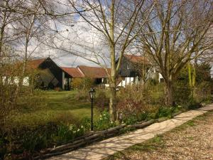 Six Bells Inn - Dining and Facilities