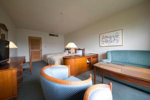Sky Park Hotel - Important Information