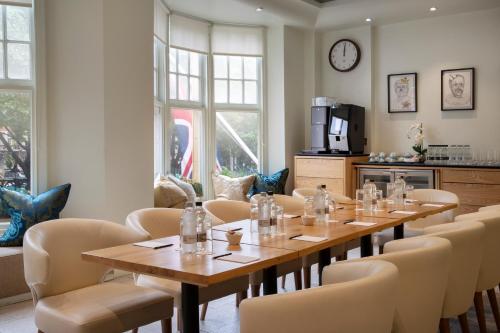 Sloane Square Hotel - Staff and Service Quality