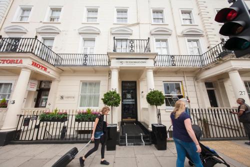 St Georges Inn Victoria - Available Facilities and Amenities