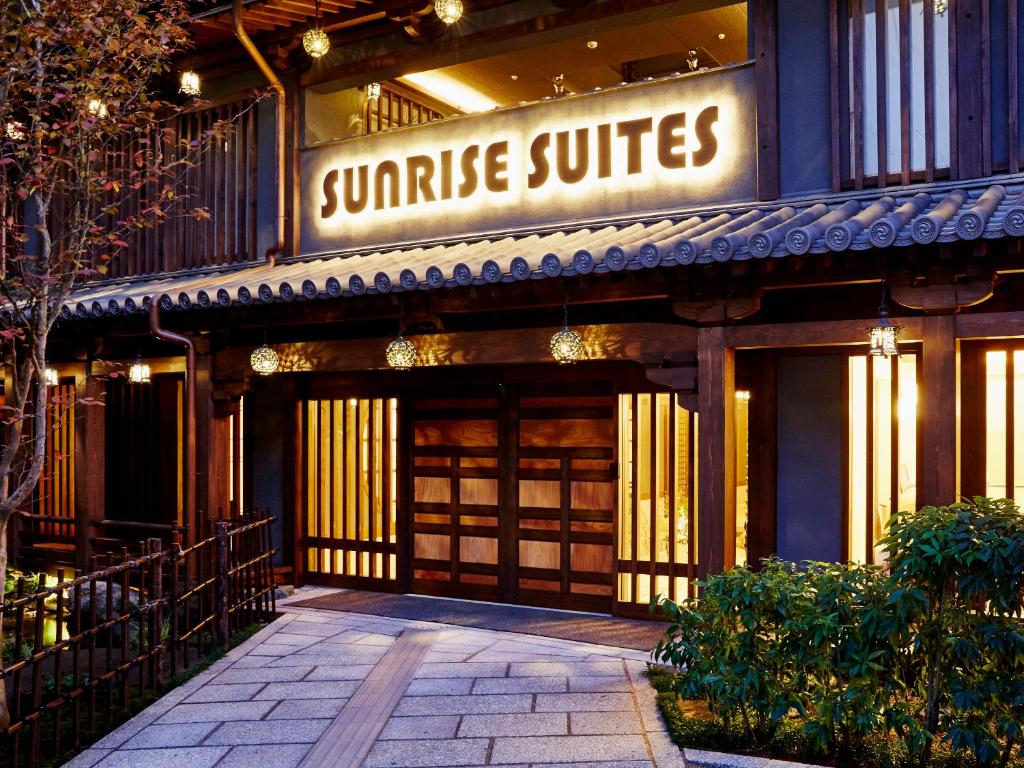 Sunrise Suites Review