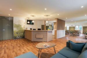 Sure Hotel by Best Western Plaisir - Hotel Facilities and Amenities