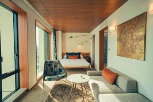 THE AOYAMA GRAND HOTEL - On-Site Facilities and Amenities