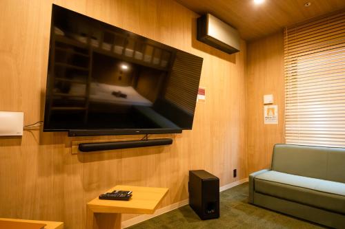 THE BONDS HOTEL TOKYO - Guest Experiences