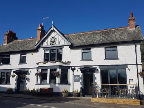 The Bowes Hotel - Exceptional Guest Reviews