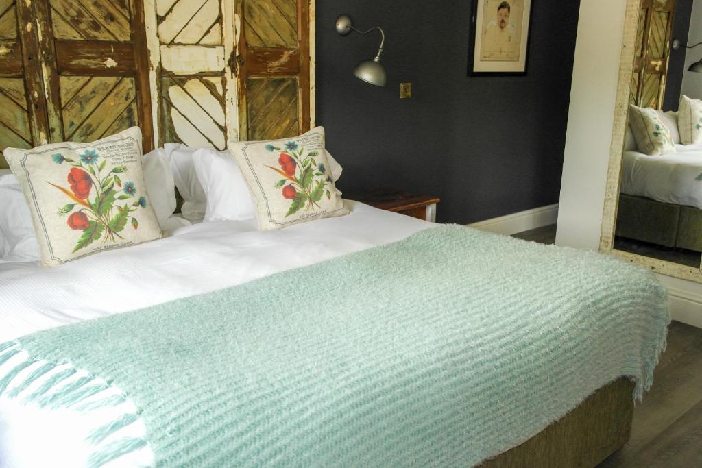 The Bunk Inn Review