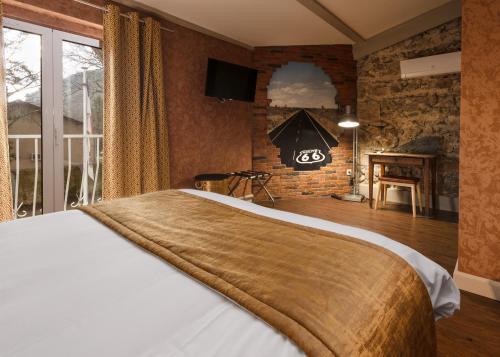 The Cedar of Soyons - Guest Experiences and Ratings