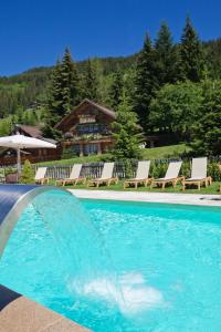 The Chalets-Hotel De La Croix-Fry - Location and Accessibility