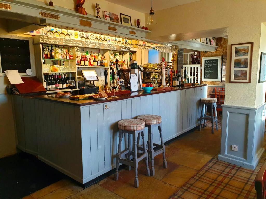 The Clarendon Country Pub With Rooms - Dining Experiences