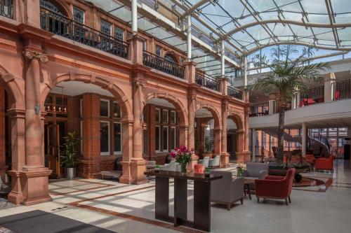 The Crown London, WorldHotels Distinctive - Dining Experience