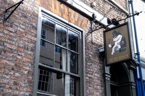 The Fat Badger York - Room Features and Decor