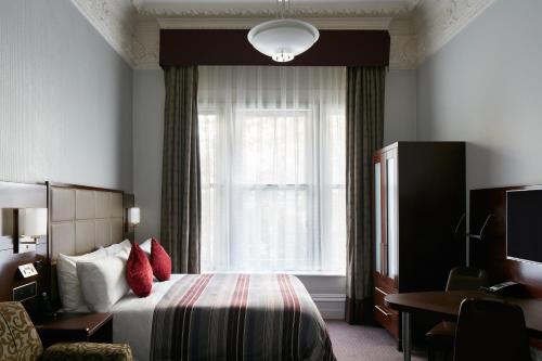 The Grand at Trafalgar Square - Guest Experience and Amenities