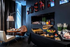 The Grand Balcony Hotel - Guest Ratings Overview