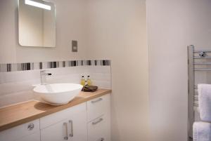 The Jubilee Hotel - Exceptional Guest Ratings