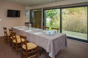 The Little Rooster in the Fields - Teritoria - How To Book Your Stay