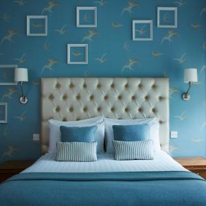 The Old Ship Hotel - Amenities and Facilities